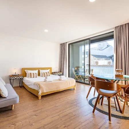 Viva In The Mood * Porto